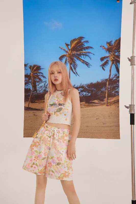 Weekend Extravaganza: Shop Now Vintage Flower Short Pants