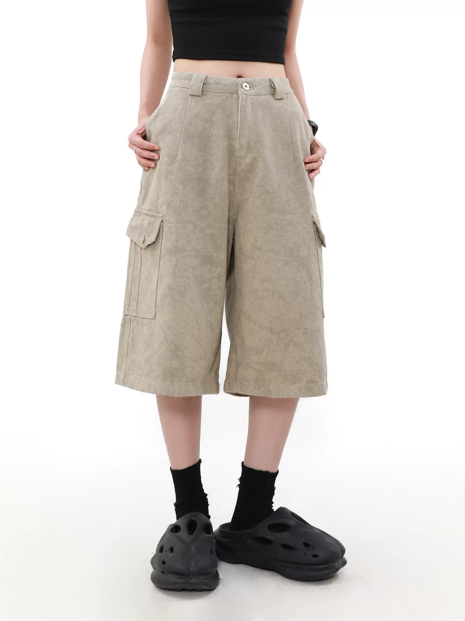 Massive Deal Buttoned Pockets Denim Shorts