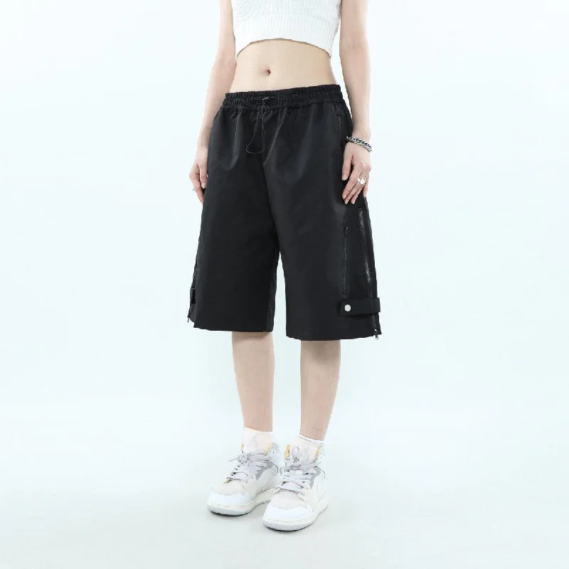 Unmissable Offer Zippered Buttoned Sports Shorts
