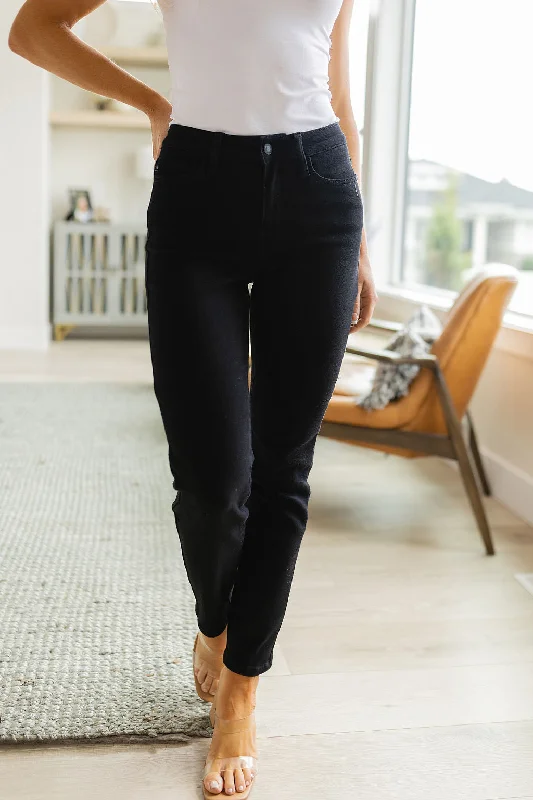 New Deals Edith Mid Rise Classic Slim Jeans in Black