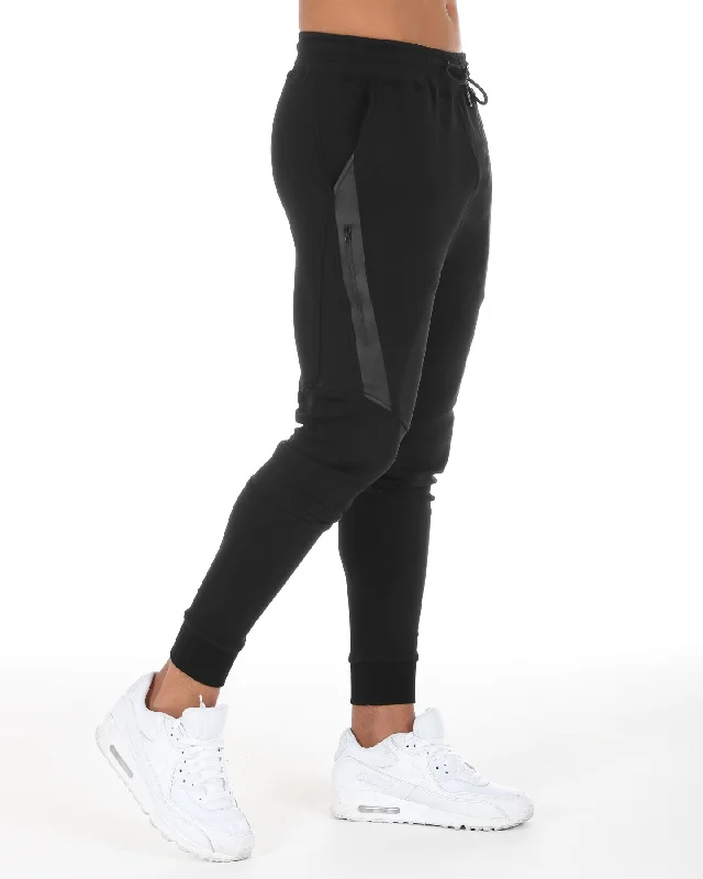Weekend Deal Pro Tech Joggers - Black