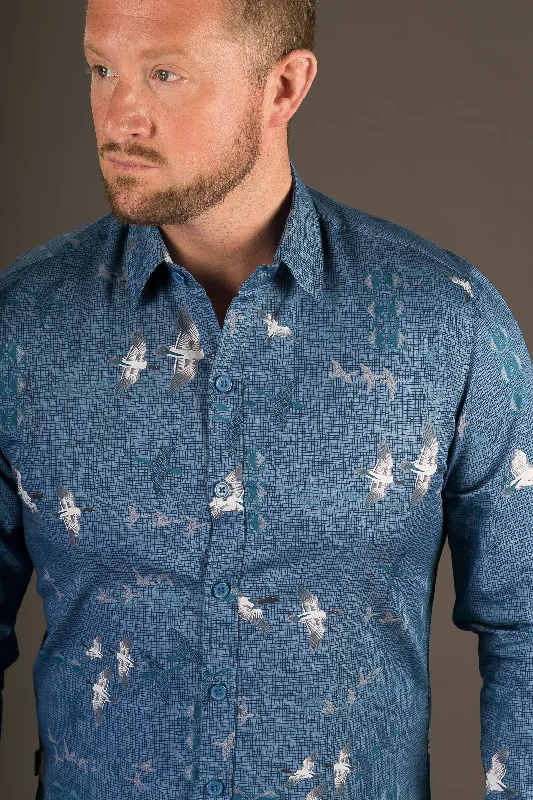 New Markdowns Blue White Geese Birds Print Cotton Slim and Regular Fit Mens Shirt Long Sleeve