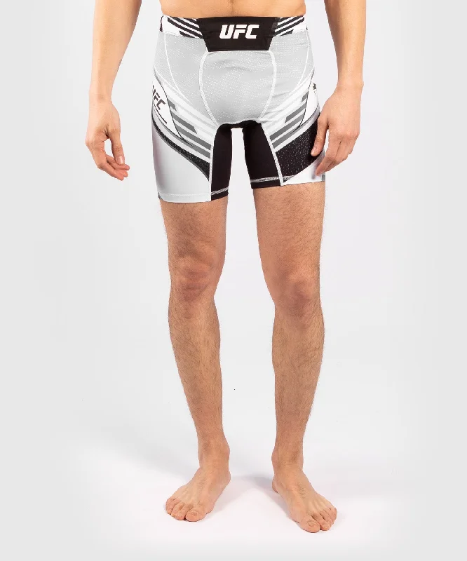 Take Advantage UFC Venum Authentic Fight Night Men's Vale Tudo Shorts - Short Fit - White Take Advantage UFC Venum Authentic Fight Night Men's Vale Tudo Shorts - Short Fit - White