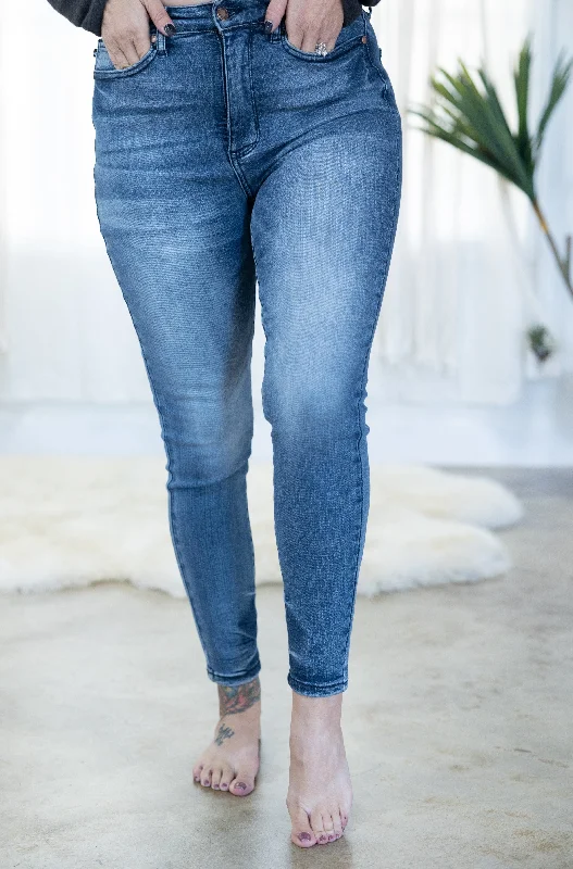 Price Reduction Fade Into You - Tummy Control Judy Blue Jeans