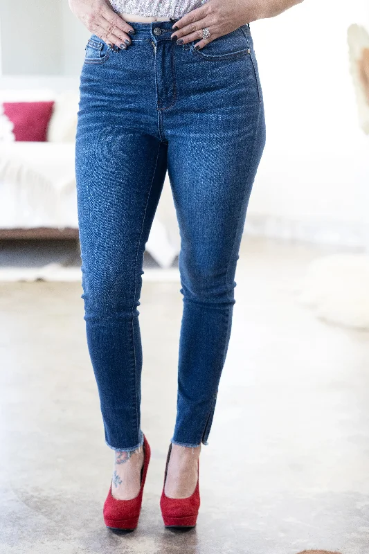 Amazing Deals The World Is Yours - Judy Blue Skinnies