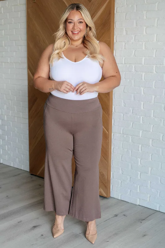 Act Fast Magic Wide Leg Crop Pants in Dark Mocha